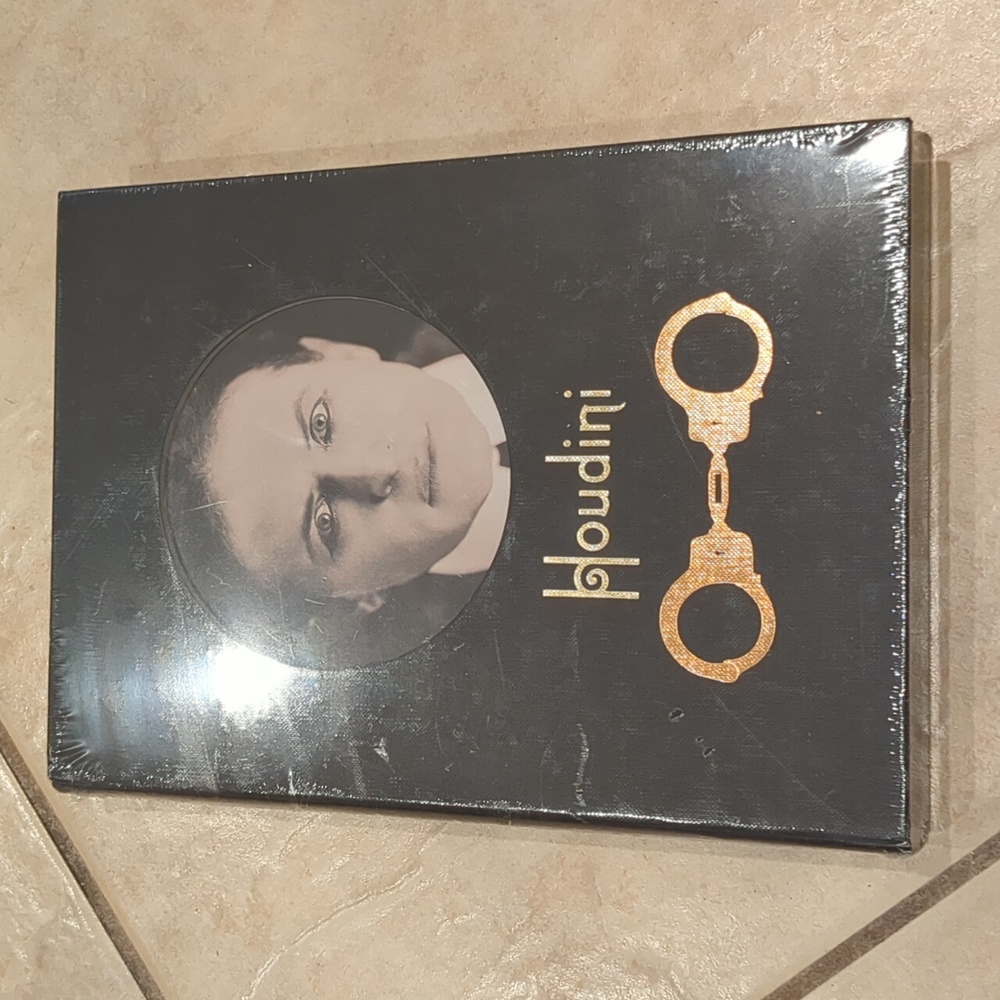 HOUDINI Hardcover Book New Rapaport